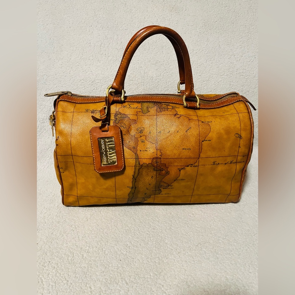 Alviero Martini World Map  Boston Bag - Picture 14 of 14